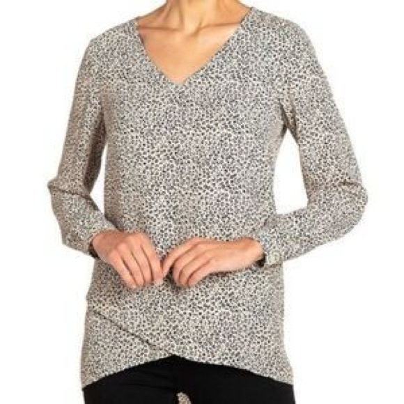 Chelsea & Theodore Animal Small Leopard Print Tan Black Blouse Size Small NWT - Picture 4 of 8